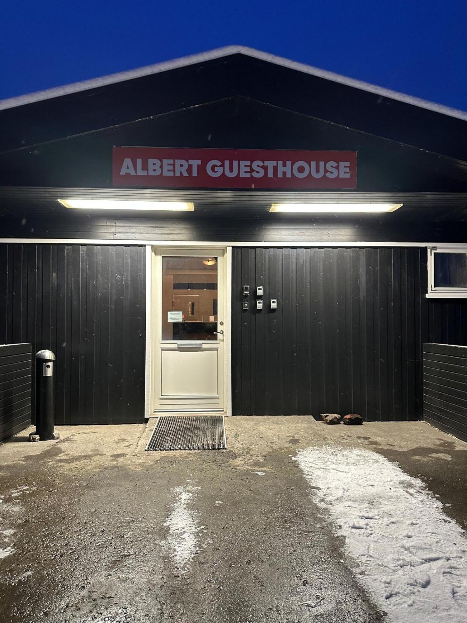 Albert Guesthouse Hvammstangi Exterior photo